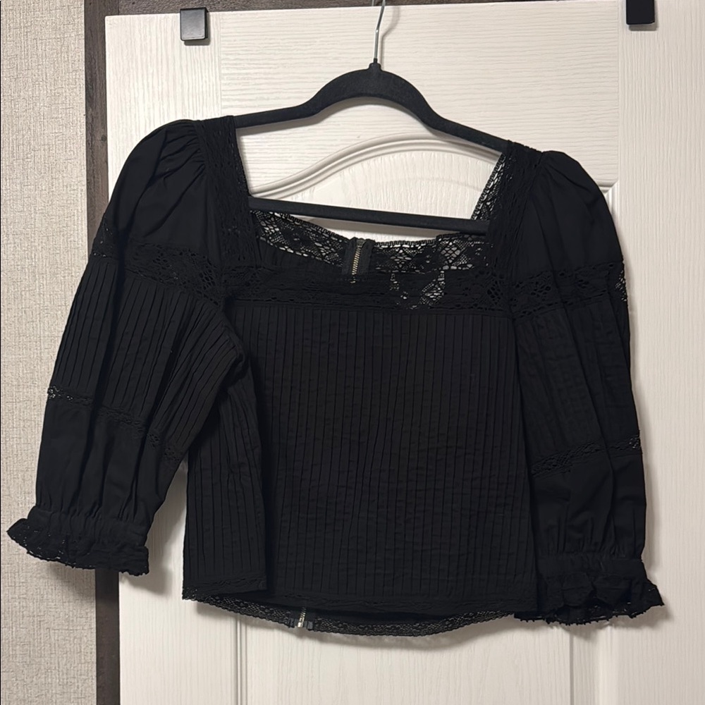 NWT Hunter bell cece top